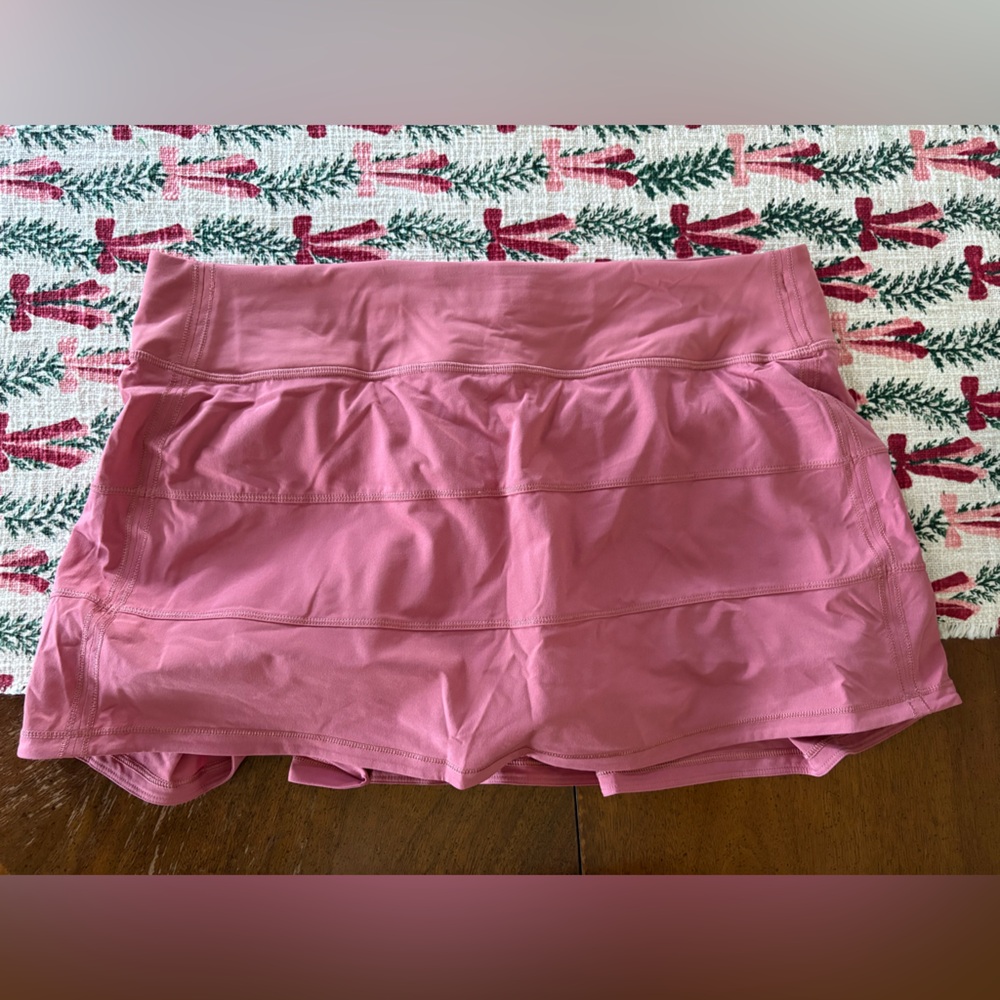 Lululemon Pace Rival Mid Rise skirt, size 10, color Brier Rose